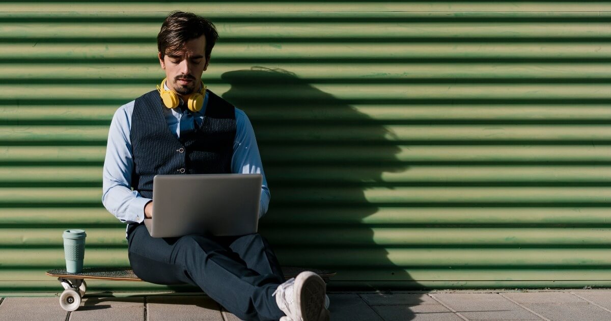 Büro, Homeoffice, weltweit - Technik jetzt schützen!